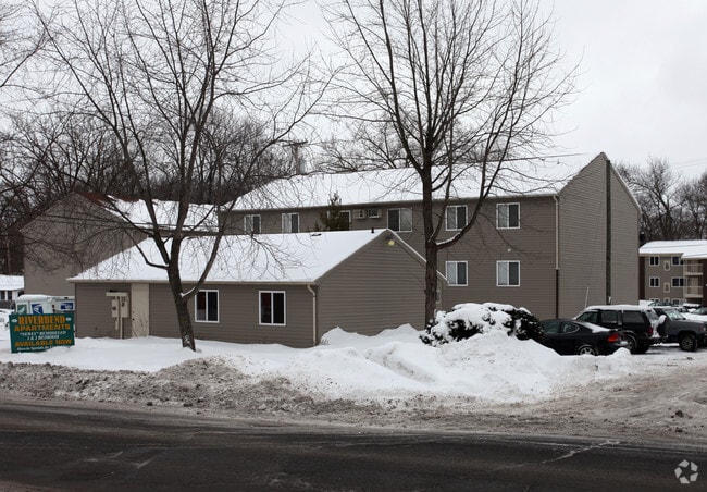 Building Photo - University Center Apartments