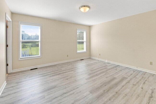 Building Photo - 739 A C Morrison Rd