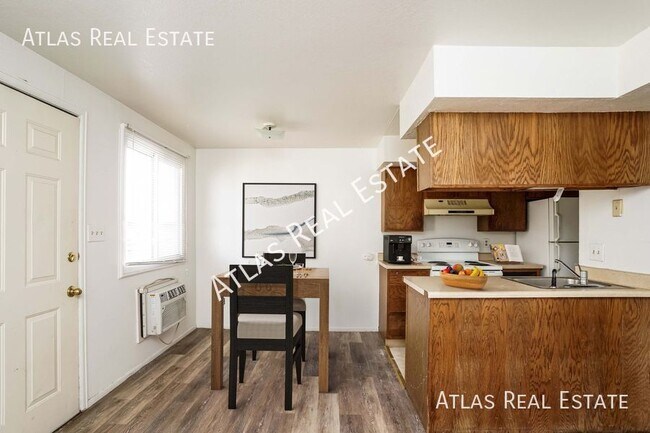 Building Photo - $500 DEPOSIT & MOVE IN SPECIAL