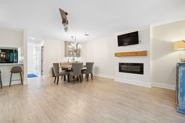 Building Photo - 200 Salt Air Dr