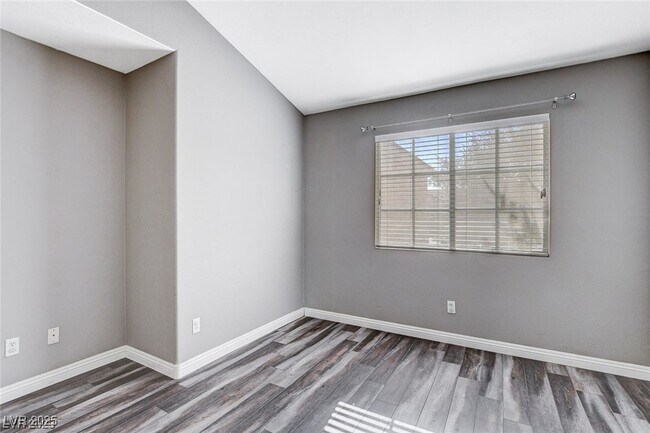 Building Photo - 2514 Inlet Spring Ave