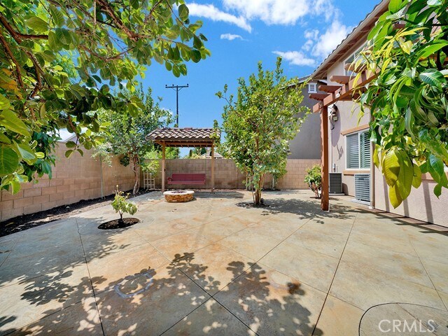 Building Photo - 9306 Lily Ave