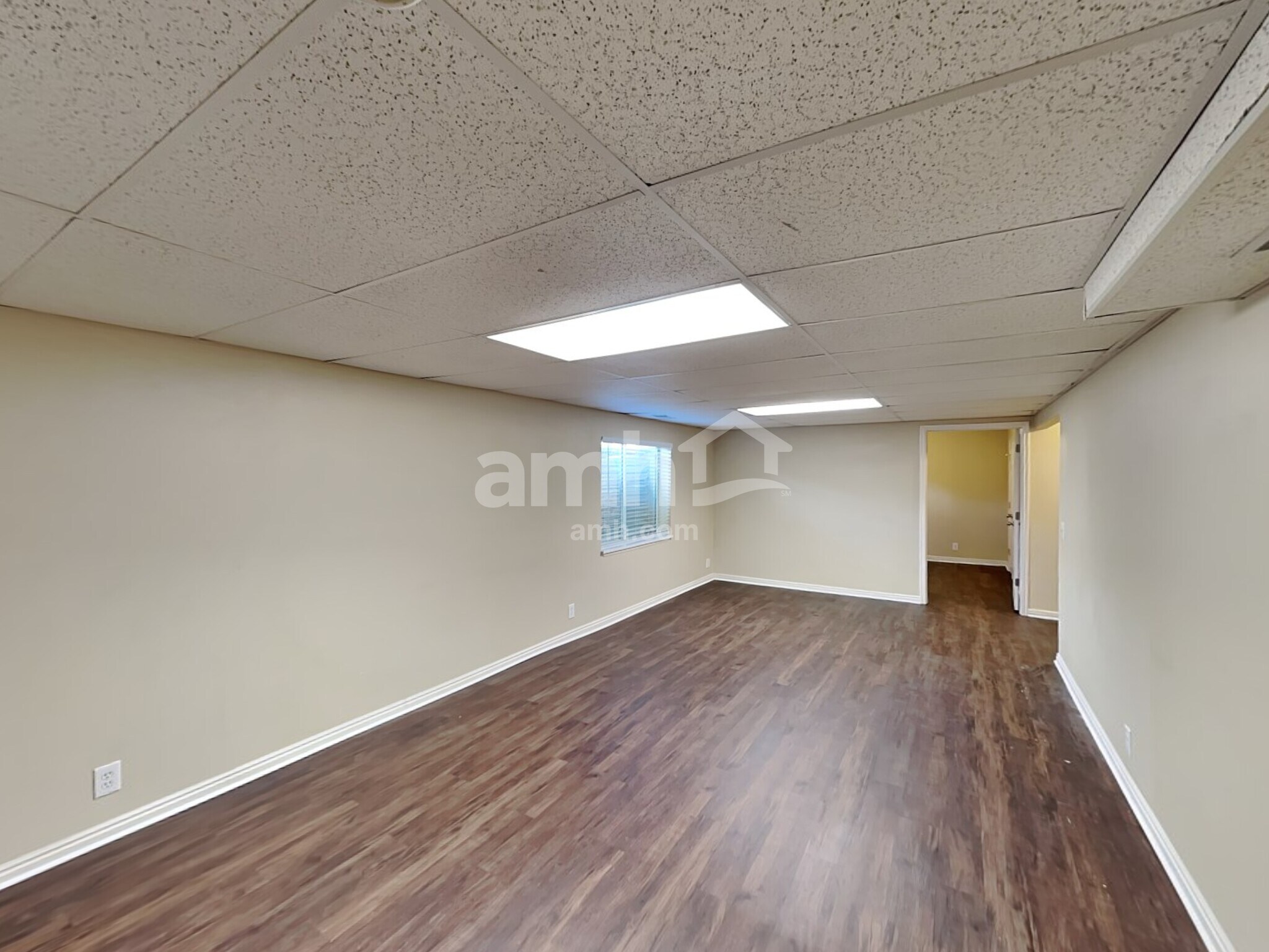 Building Photo - 4525 W Lake Breeze Ln