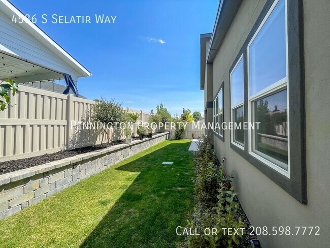 Building Photo - 4586 S Selatir Way