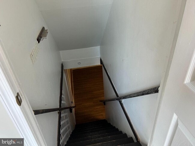 Building Photo - 114 Phillips Ave