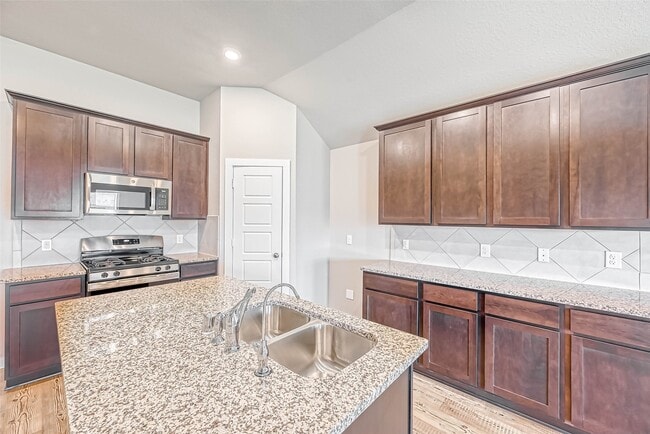 Building Photo - 2611 Westward Hl Dr