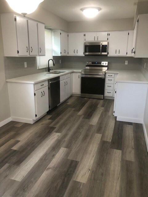 Building Photo - 304 Brookland Dr