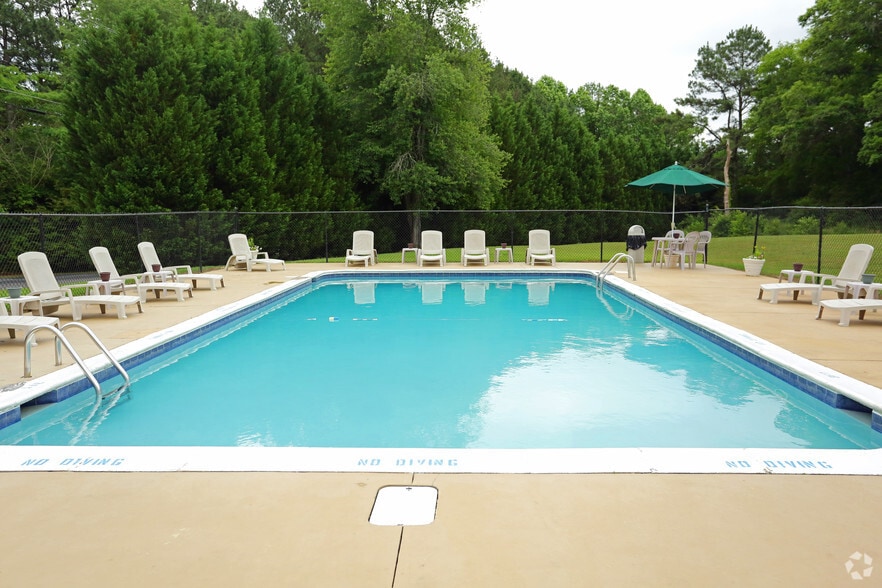 Spring Lake Lodge Apartments 3715 Rainbow Dr Rainbow City AL 35906