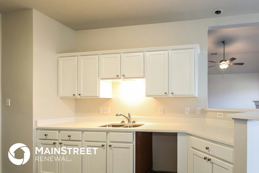 Building Photo - 1775 Englehart St