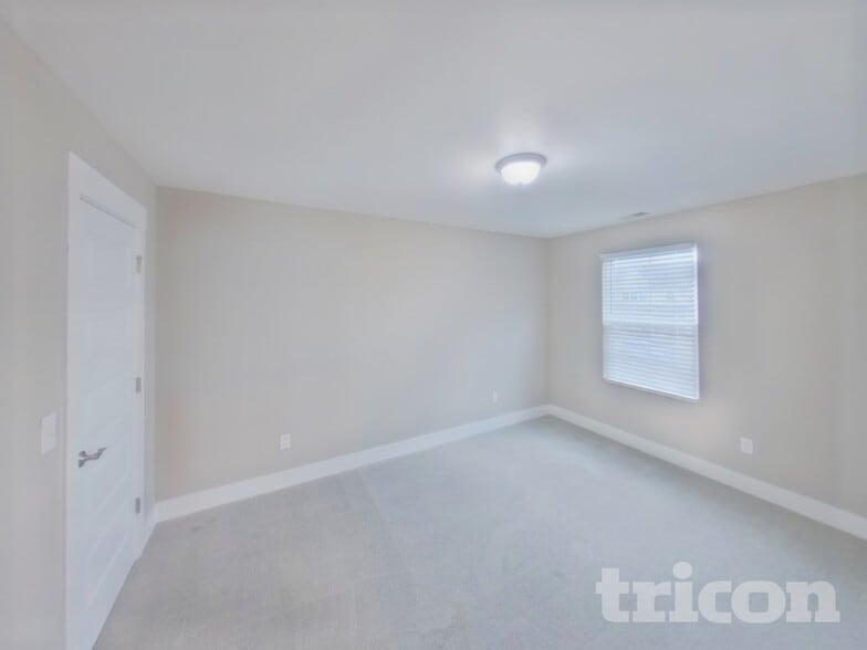 Building Photo - 2144 Welltown Ln