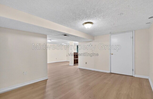 Building Photo - 370 Gerald Ave