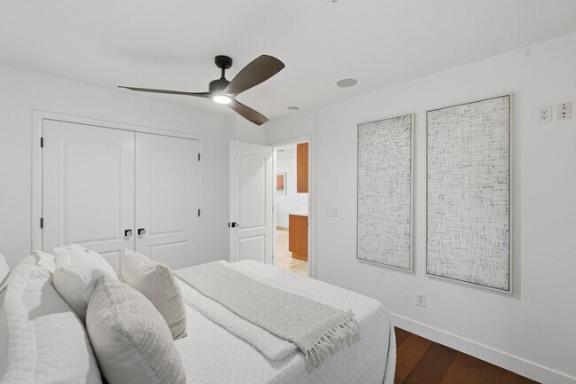 Building Photo - 6302 E Cochise Rd