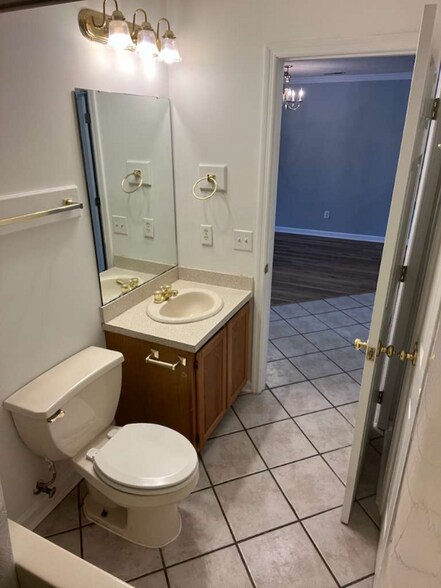 Building Photo - 4025 Sandtrap Ave