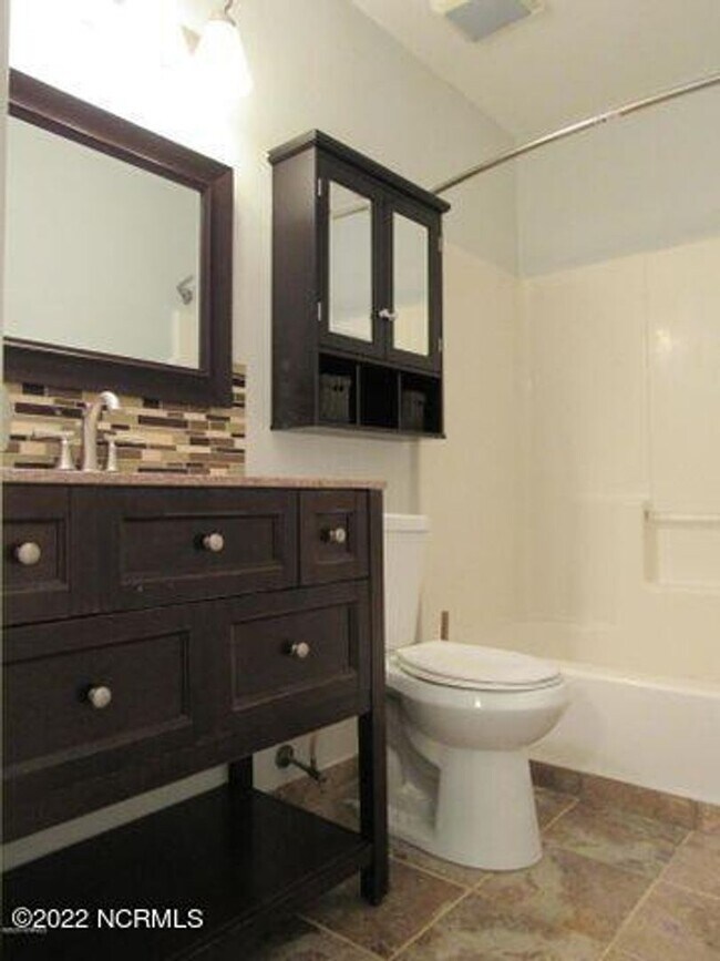 Building Photo - Welcome to Horse Creek Farms!