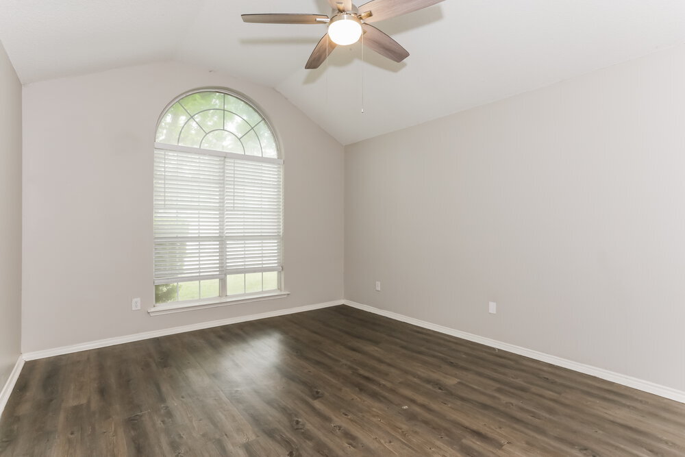 Building Photo - 317 Glen Meadow Dr