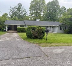 Building Photo - 146 Huff Ave