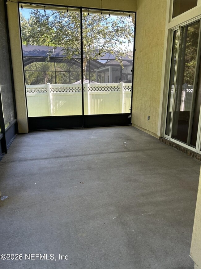 Building Photo - 296 Ellsworth Cir