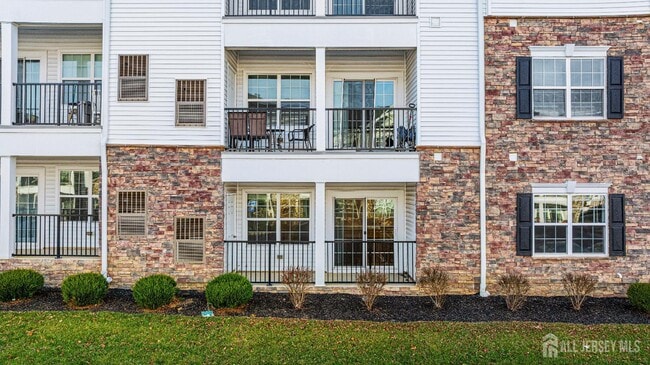 Building Photo - 714 Stiller Ln