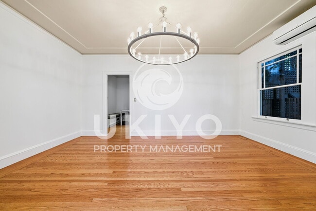 Building Photo - 860 Portal Ave