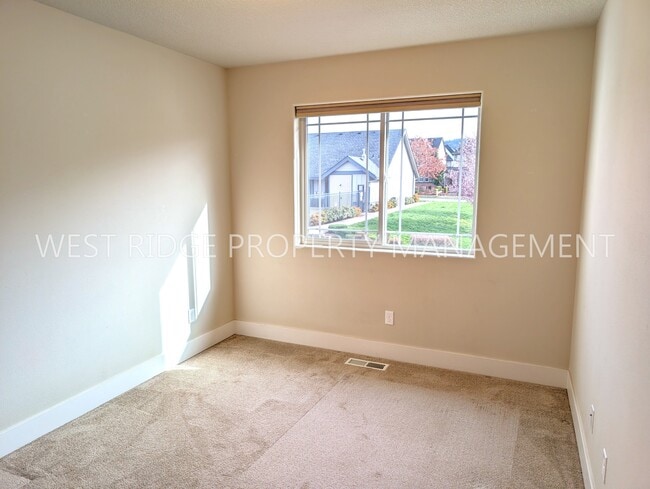 Building Photo - 14916 NW Delia St