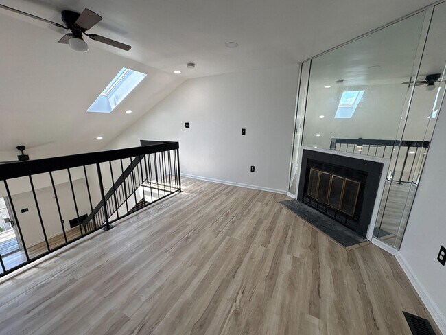 Building Photo - 72304 Delaire Landing Rd
