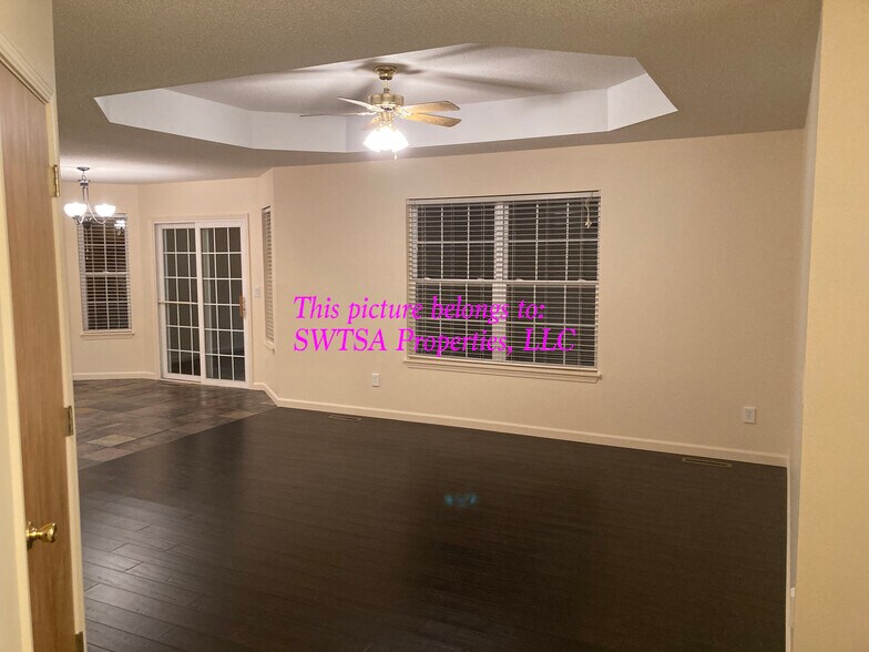 Living Room - 417 Jeb St