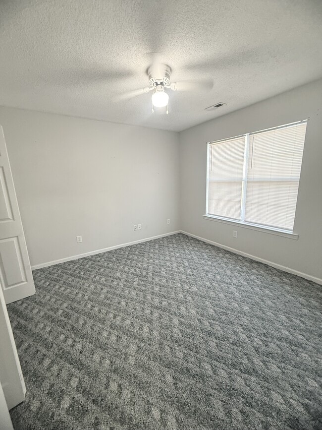 Building Photo - 1132 Lancelot Ln