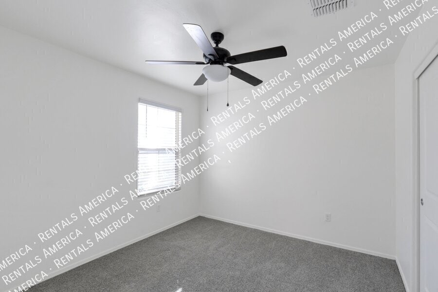 Building Photo - 8755 E Stone Meadow Cir