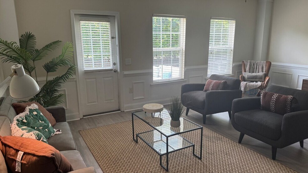 Building Photo - 106 Growden Ln