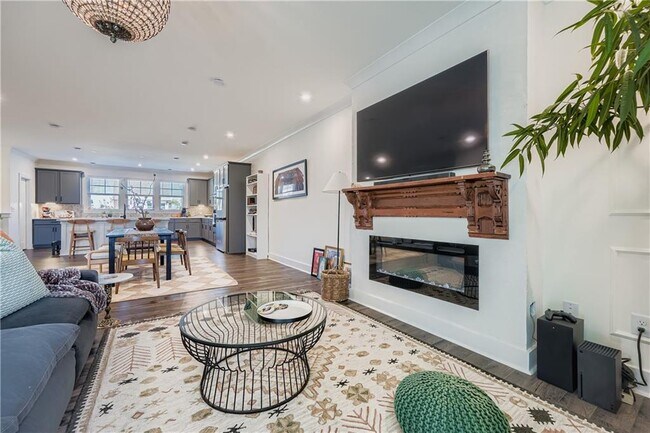 Building Photo - 568 Avondale Pk Cir