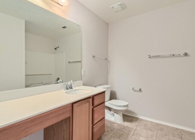 Building Photo - 5127 Mustang Cove