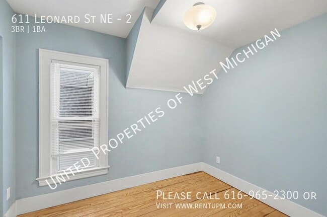 Building Photo - 611 Leonard St NE