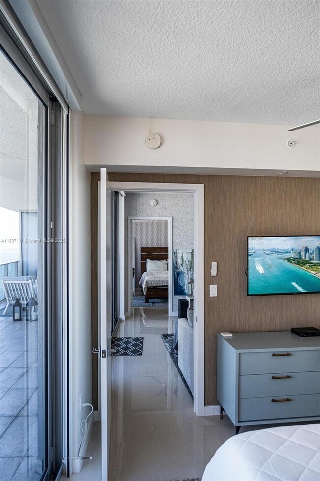 Building Photo - 488 NE 18th St