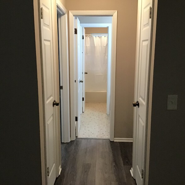 Building Photo - 10432 Westley Way