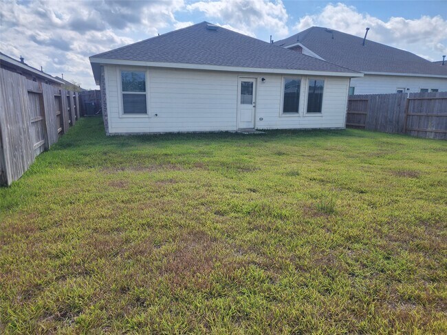 Building Photo - 21567 Casavatore Dr