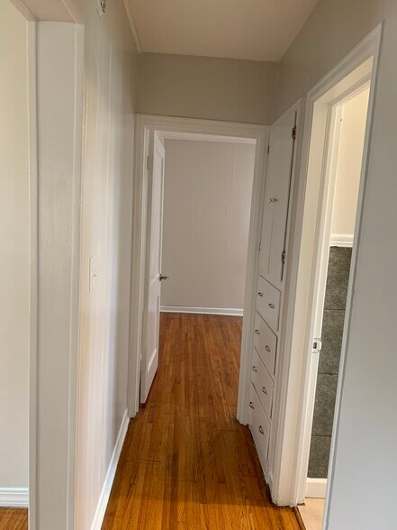 Hallway - 520 W Boston Ave