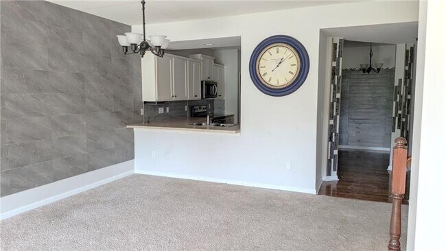 Building Photo - 2099 Commons Cir Dr