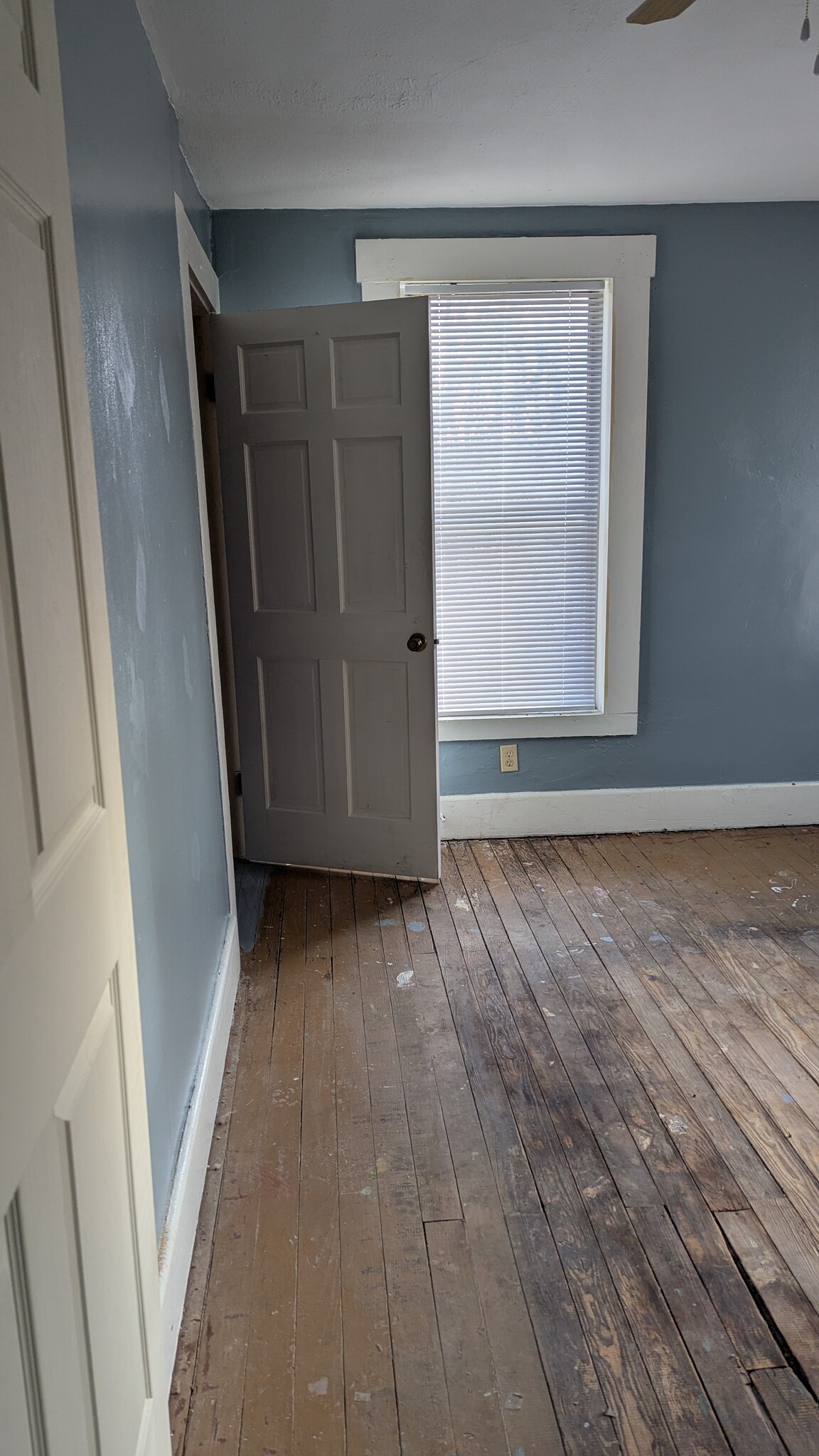 Bedroom 1 -1 *Floor is being refinished - 1951 Listravia Ave