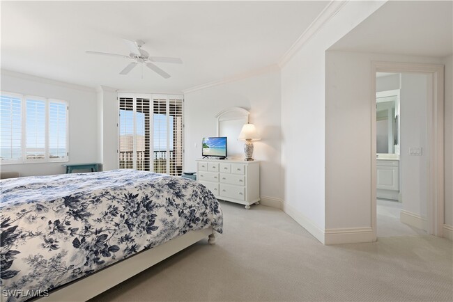 Building Photo - 8990 Bay Colony Dr