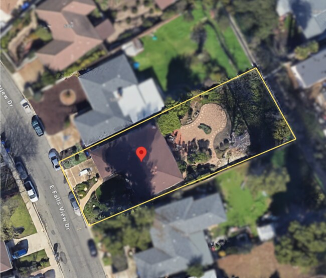 Building Photo - Minutes from Campus with Scenic Overlook Views! 6 Bed!