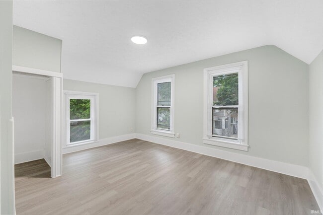 Building Photo - 1409 Oakland St