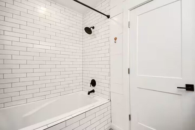 Building Photo - 5324 Avenue L