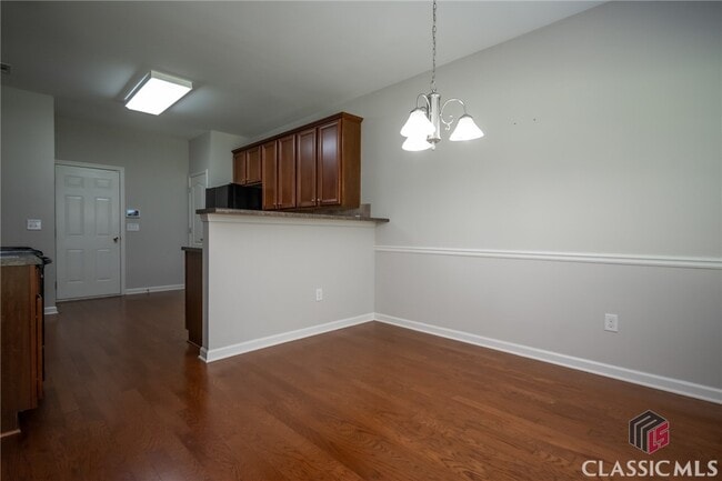 Building Photo - 168 Putters Dr