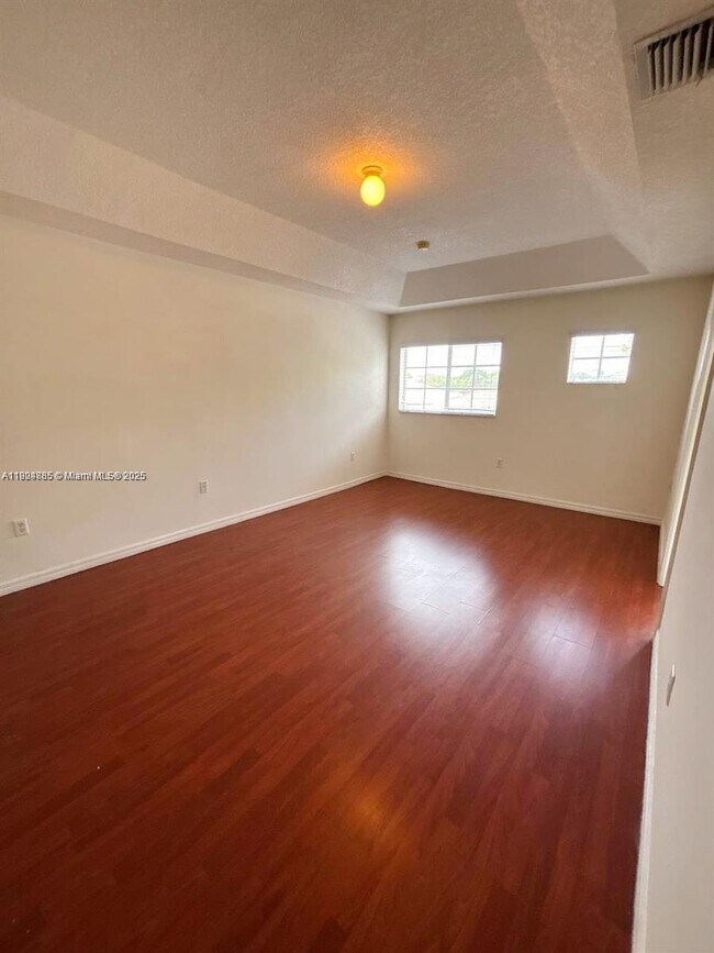 Building Photo - 9032 SW 208th Terrace