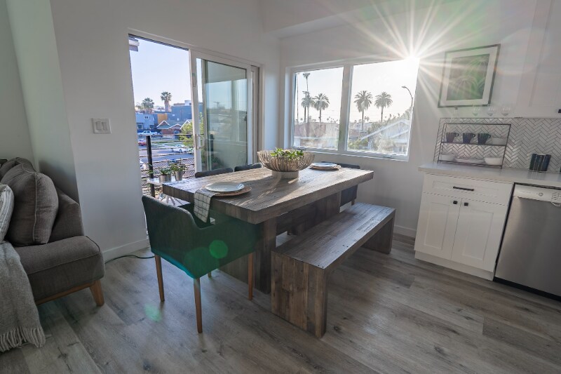 Building Photo - 140 N Carondelet St