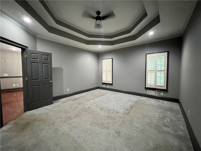 Building Photo - 5035 Hamptons Club Dr