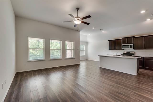 Building Photo - 1540 Acmite Ave
