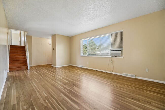 Building Photo - 1265 Granby St