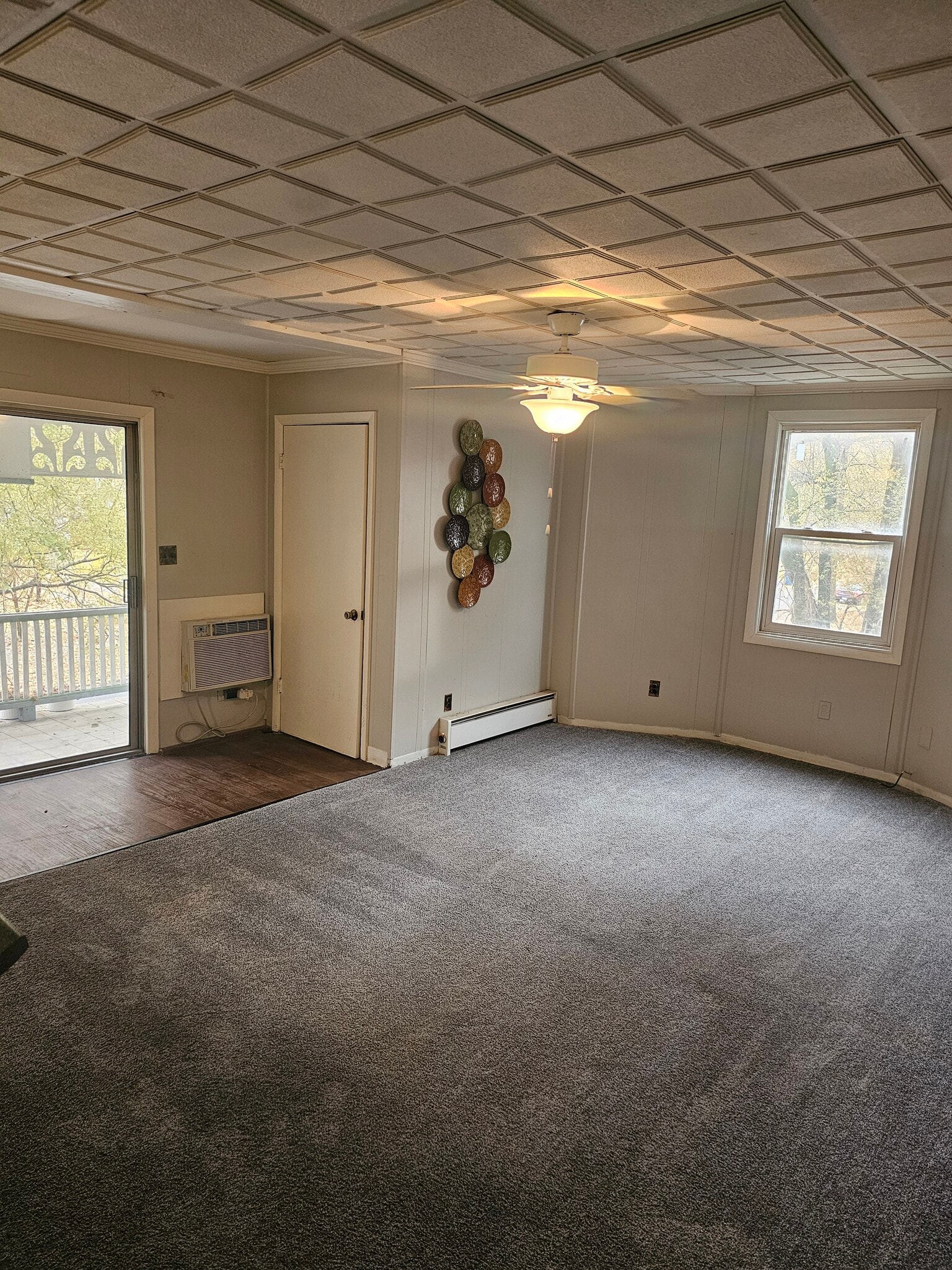 Living Room - 545 S Douglas Ave