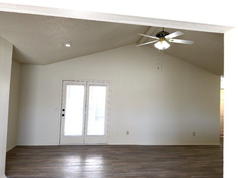 Building Photo - 9364 S 93rd E Ave